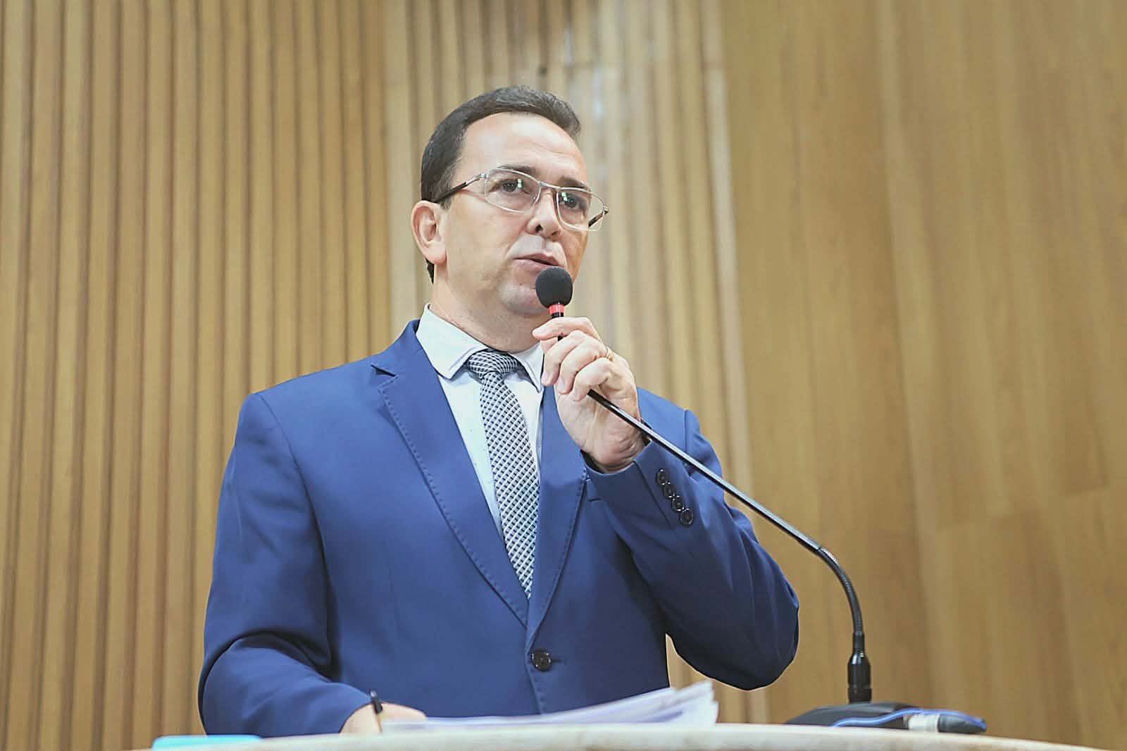 Fábio Meireles intensifica fiscalização e cobra respostas da Prefeitura de Aracaju