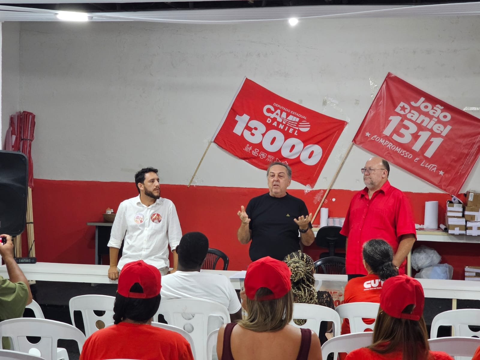 CAMILO DANIEL E JOÃO DANIEL REAFIRMAM COMPROMISSO COM PAUTAS DO MOVIMENTO SINDICAL DE SERGIPE