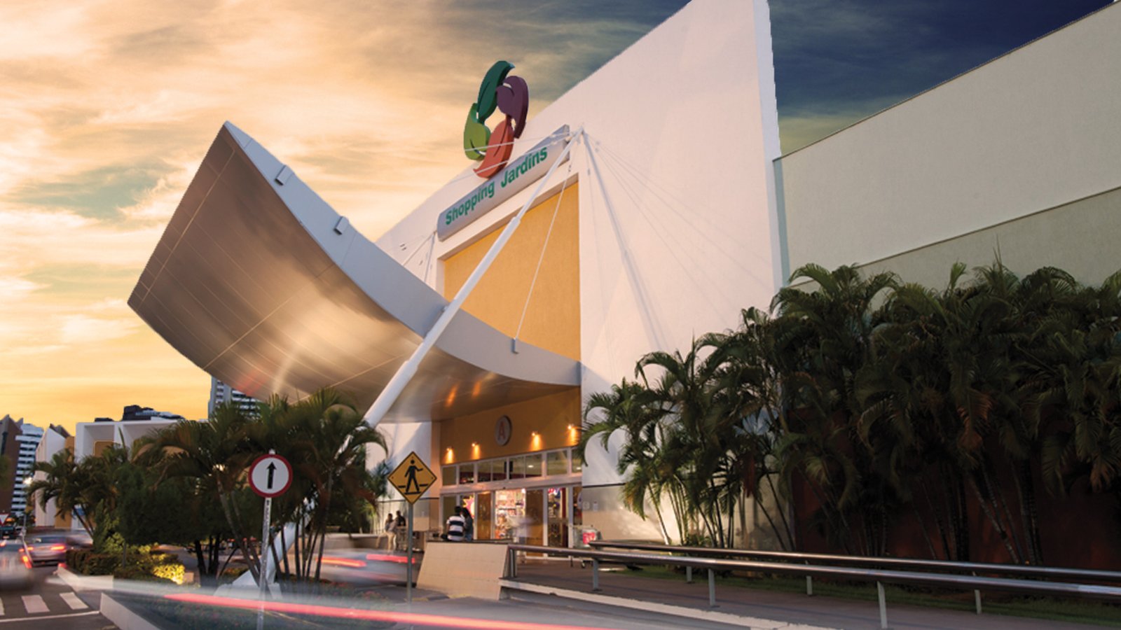 Shoppings RioMar Aracaju e Jardins funcionam em horário diferenciado no Dia 7