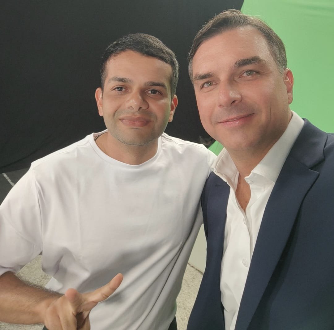 Flávio Bolsonaro declara apoio a Flávio da Direita Sergipana na disputa por vaga na Alese