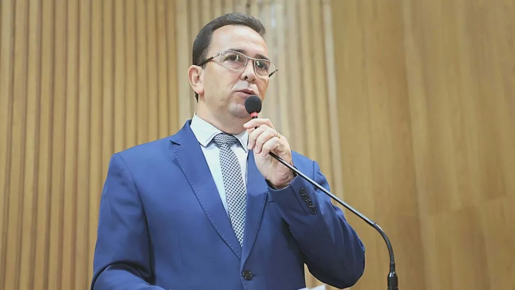Fábio Meireles questiona denúncia de interferência do governador na CMA