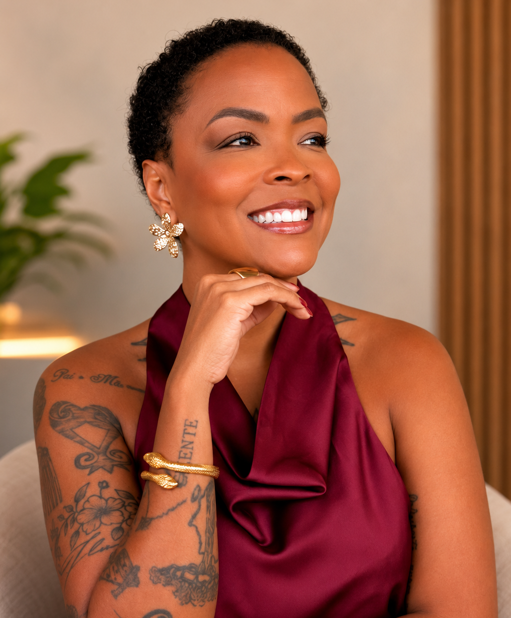 Blitz Cultural traz para Aracaju a escritora Bárbara Carine, teatro e shows