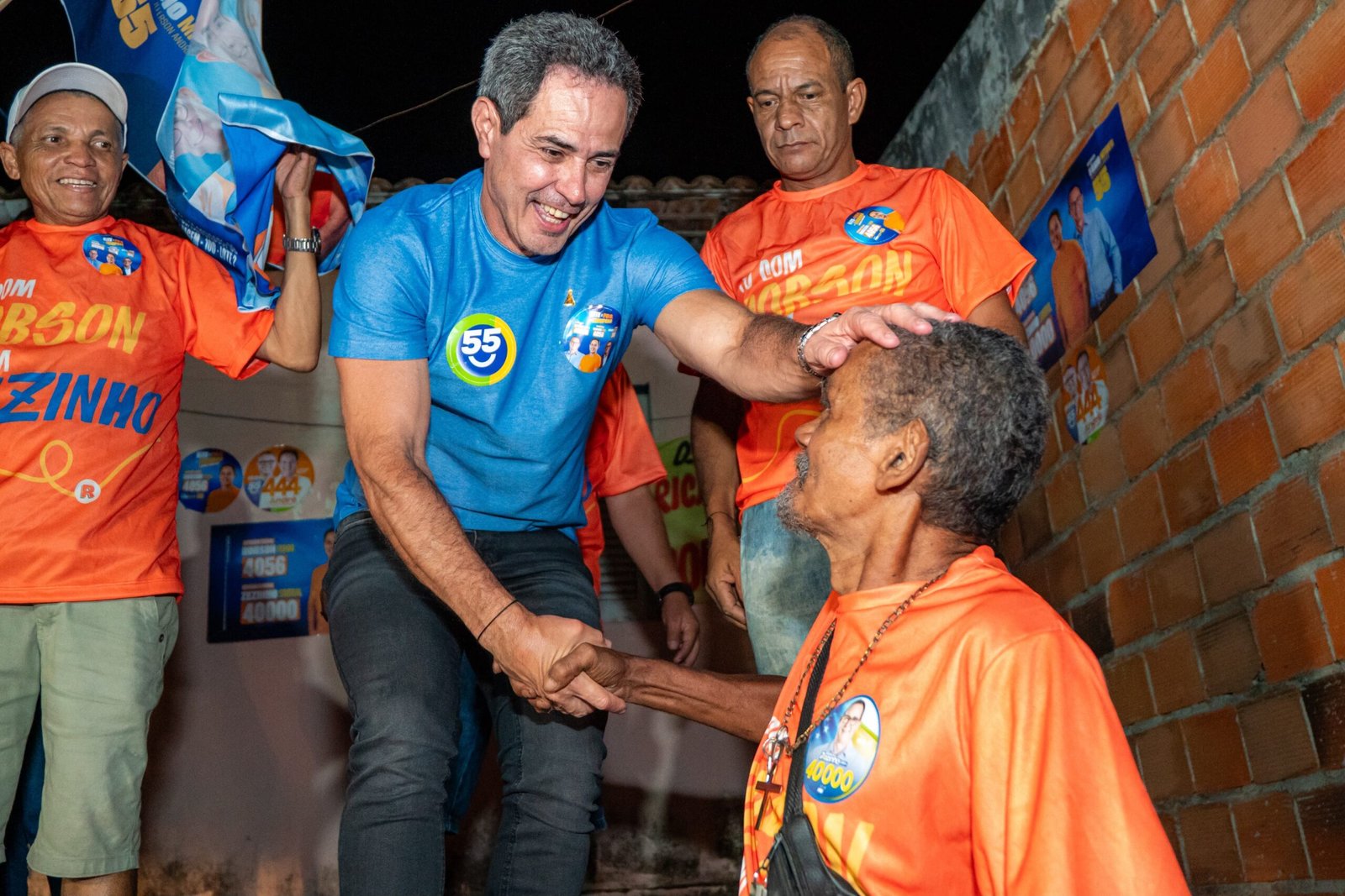 Entre acenos e encontros, Robson Viana fortalece caminhada pela Zona Norte