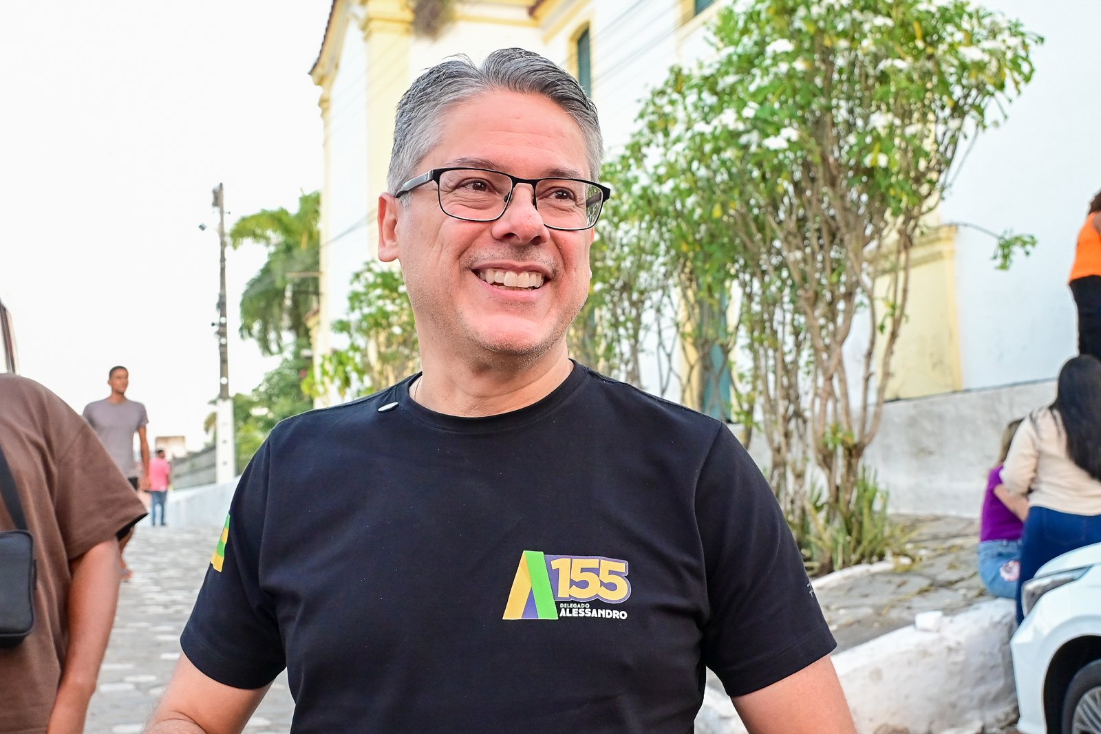Delegado Alessandro lidera 2º voto para o Senado em pesquisa TWS Política