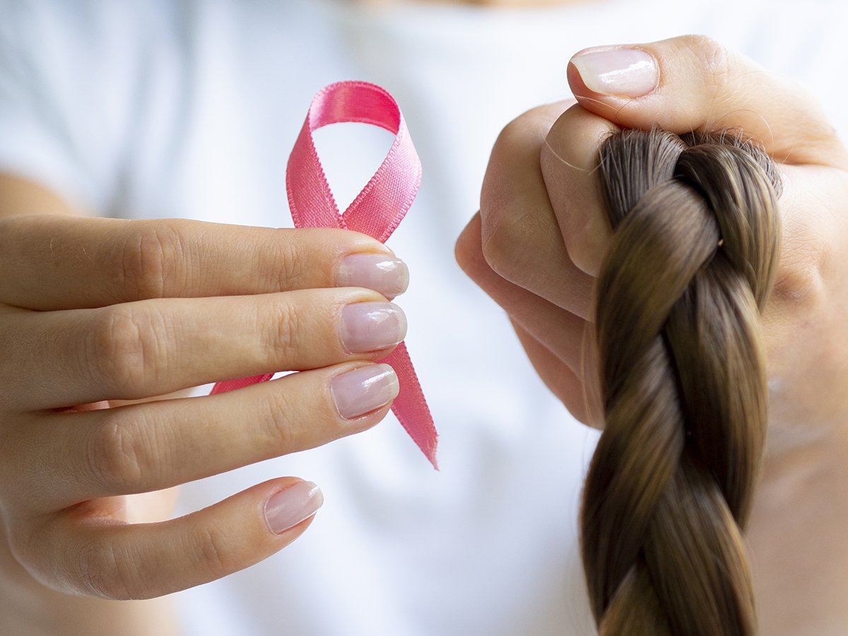 Associação Mulheres de Peito promove campanha de doação de cabelo