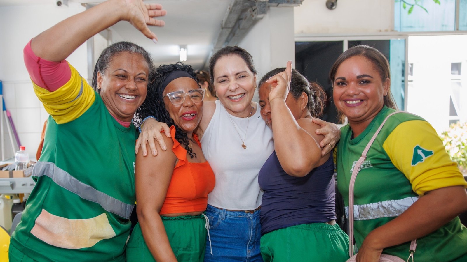 Prefeita Emília acompanha mutirão de saúde para as margaridas de Aracaju