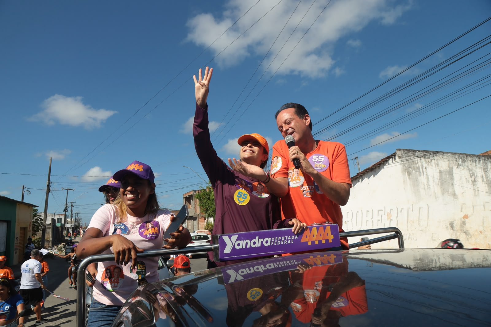 Yandra Moura participa de carreata em Socorro e avança campanha na Grande Aracaju