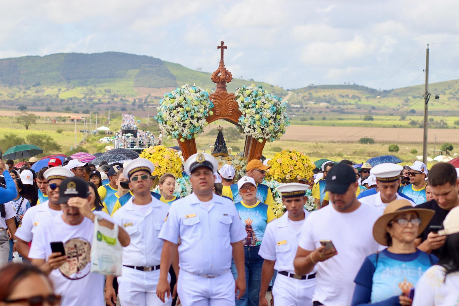 Nossa Senhora Aparecida se prepara para receber fiéis e devotos da Mãe Aparecida