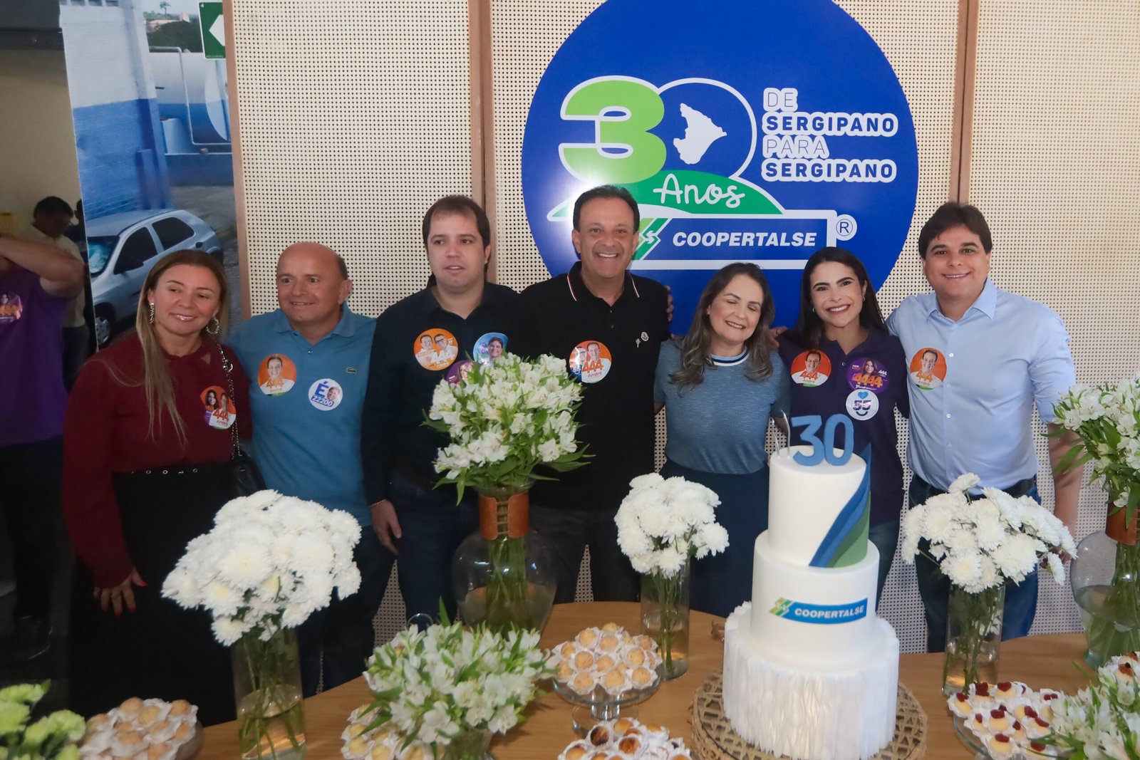 Yandra Moura prestigia 30 anos da Coopertalse em Aracaju