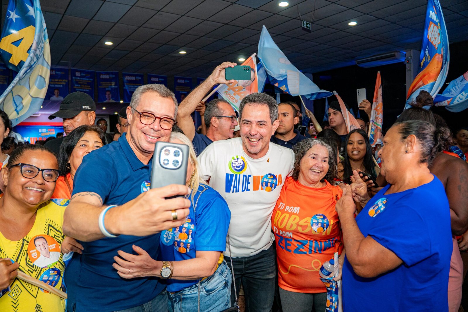 ROBSON VIANA OFICIALIZA CANDIDATURA A DEPUTADO FEDERAL E ANUNCIA APOIOS AO SENADO A ALESSANDRO E ANDRÉ