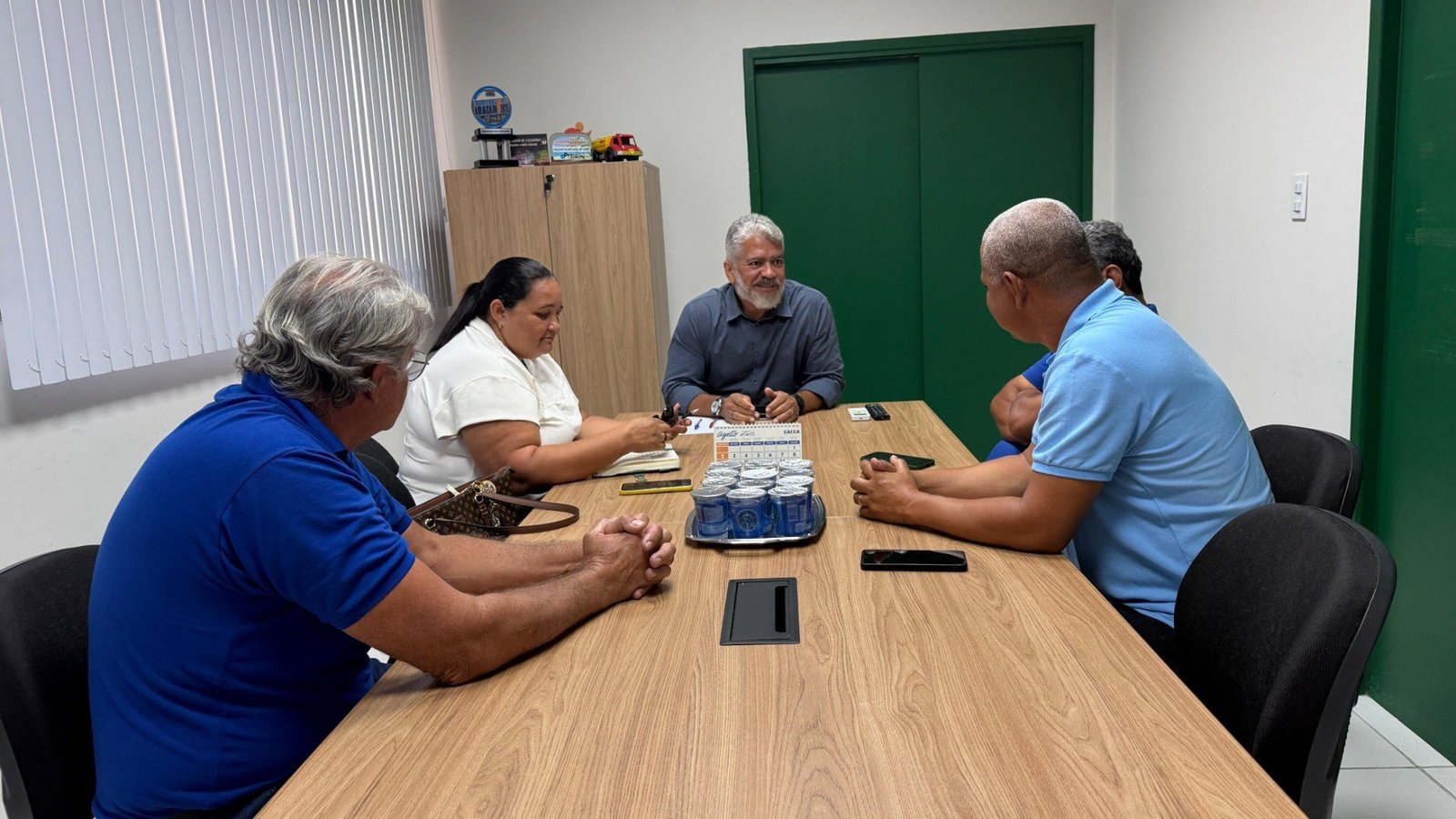SMTT recebe presidentes de cooperativas do transporte  para discutir demandas