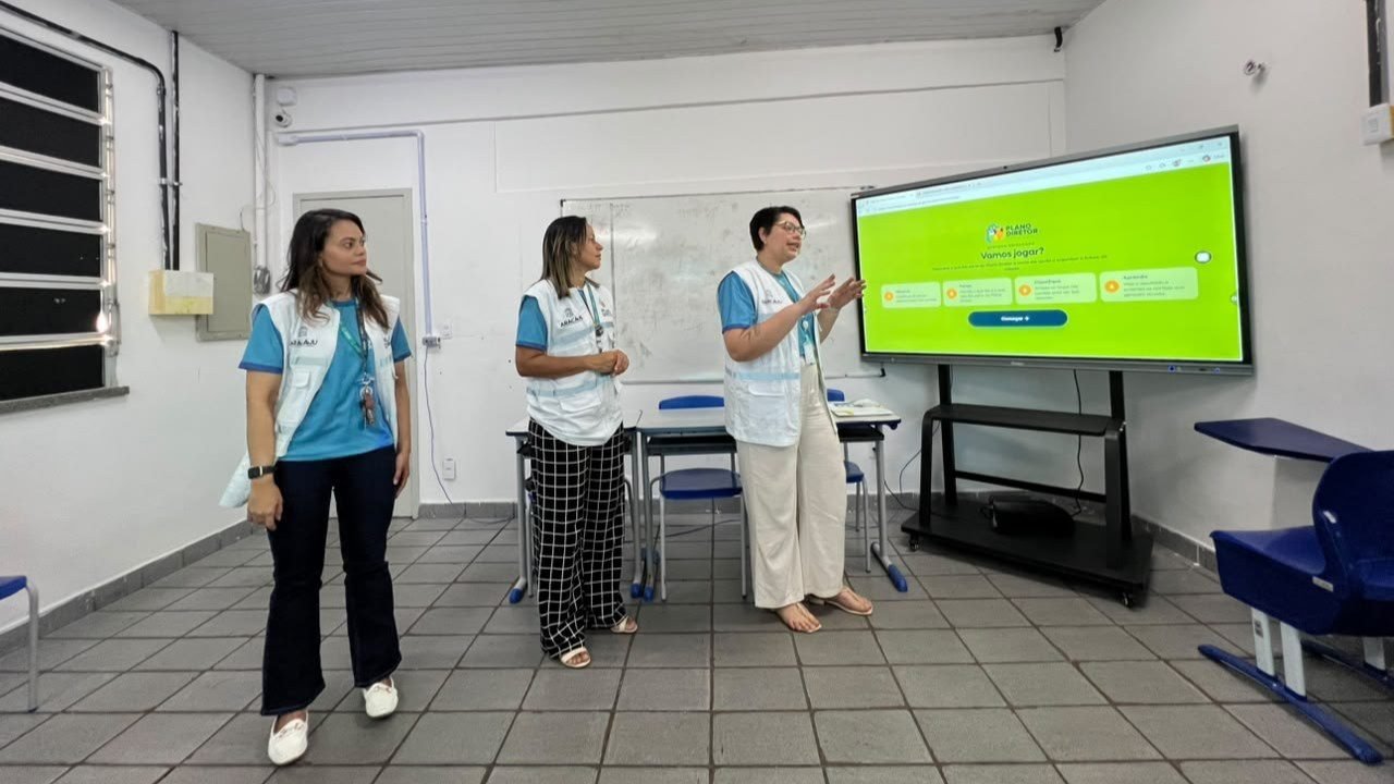 PREFEITURA DE ARACAJU APRESENTA O PLANO DIRETOR PARA OS PROFESSORES DA REDE MUNICIPAL DE ENSINO DA CAPITAL