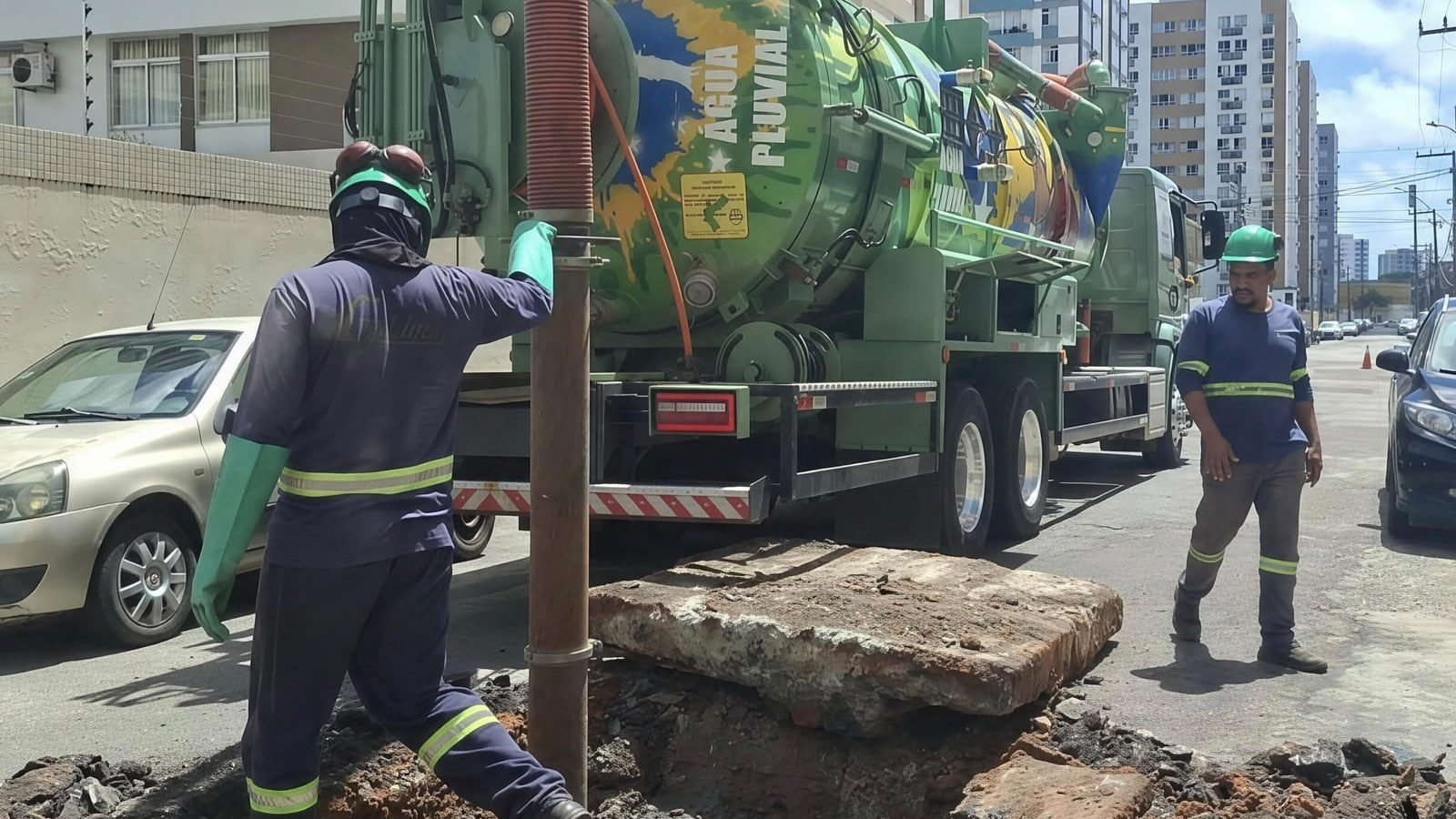 PMA reforça manutenção da drenagem com chegada de chuvas na capital