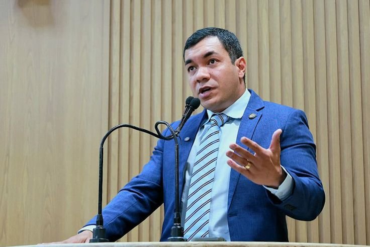 Aprovado o Programa Aracaju Emprega, do vereador Levi Oliveira